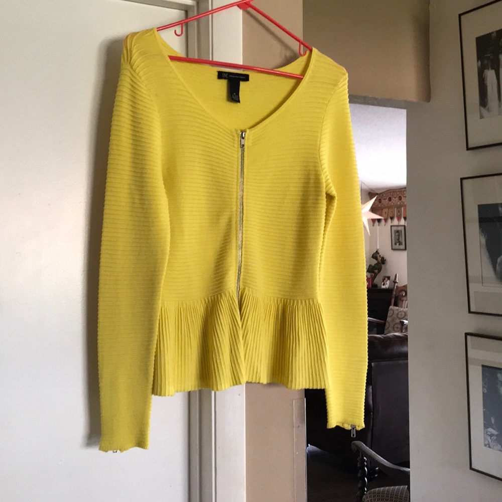 Very attractive cardigan